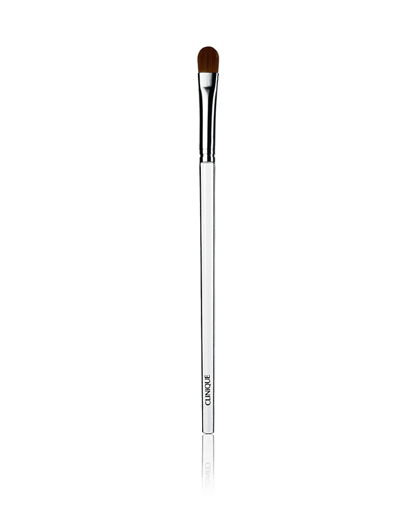 Concealer Brush, Sottile e preciso, ideale per ritoccare le piccole imperfezioni o aree più ampie. Esclusiva tecnologia antibatterica.